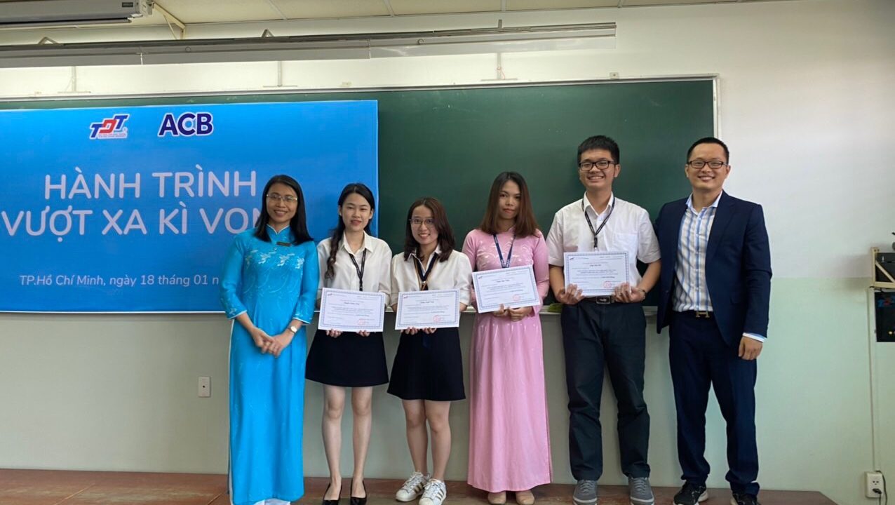 amiCoach trao tặng học bổng cho sinh viên lớp chất lượng cao khoa Tài chính Ngân hàng, Đại học Tôn Đức Thắng